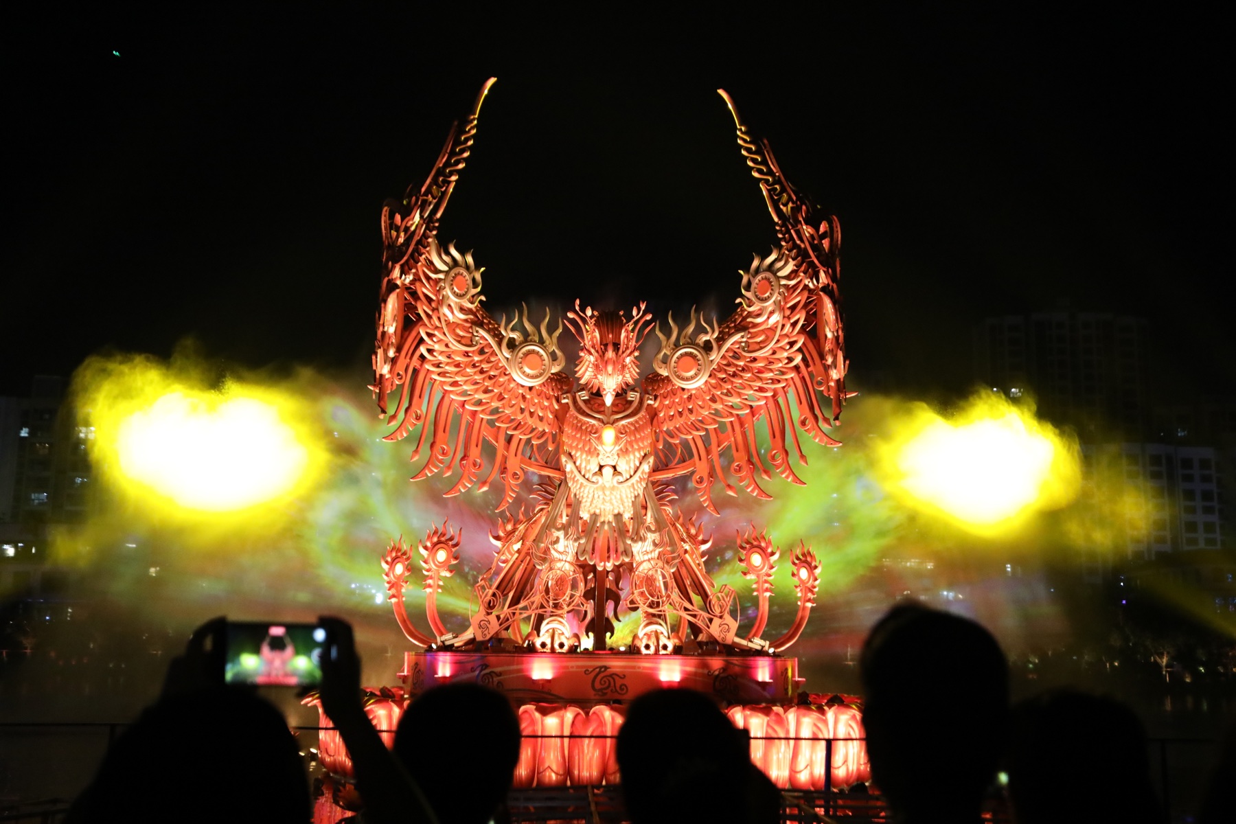 Phoenix mechanical beast night show